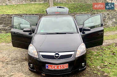 Минивэн Opel Zafira 2008 в Виннице