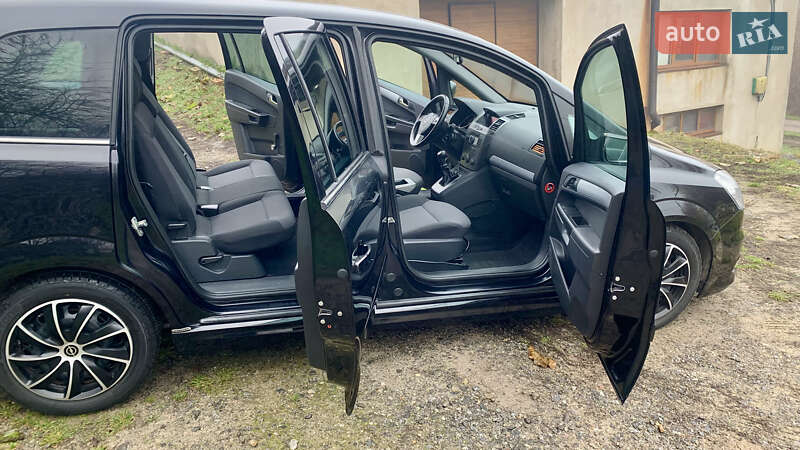Минивэн Opel Zafira 2008 в Виннице