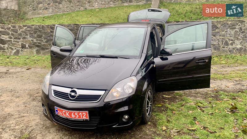 Минивэн Opel Zafira 2008 в Виннице