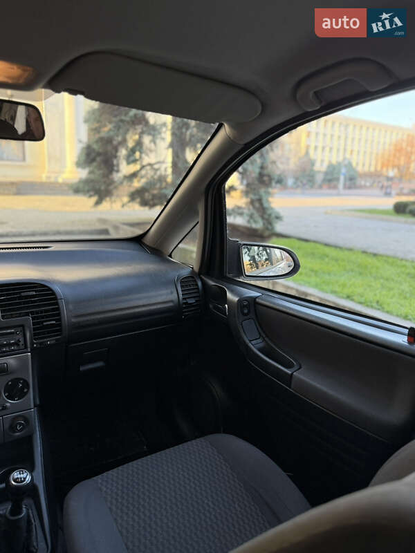 Минивэн Opel Zafira 2004 в Запорожье фото 13 Минивэн Opel Zafira 2004 в Запорожье
