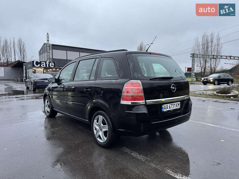 Мінівен Opel Zafira 2007 в Києві