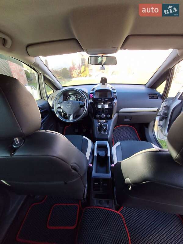 Мінівен Opel Zafira 2010 в Новому Розділі