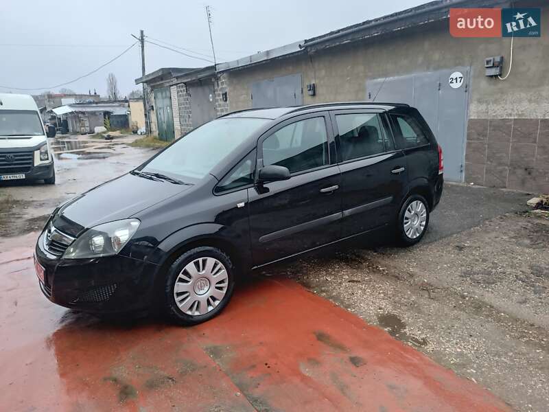Opel Zafira 2010