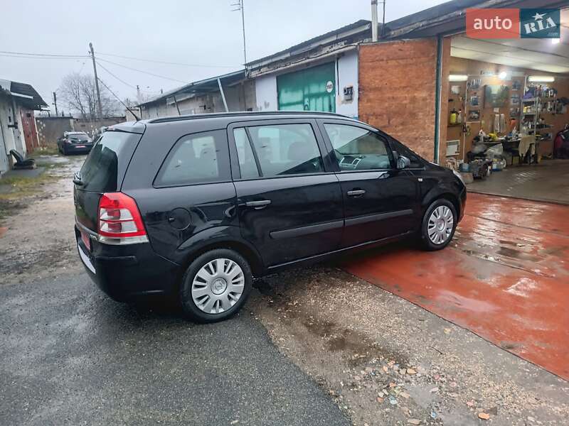 Минивэн Opel Zafira 2010 в Харькове фото 7 Минивэн Opel Zafira 2010 в Харькове