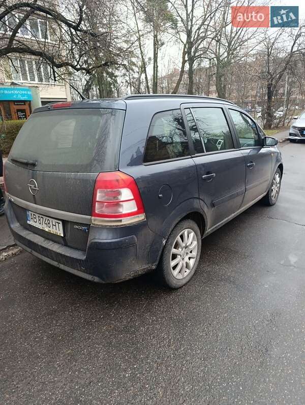 Минивэн Opel Zafira 2008 в Виннице