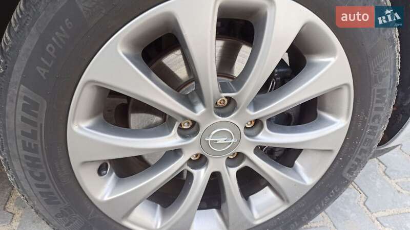 Минивэн Opel Zafira 2011 в Виннице