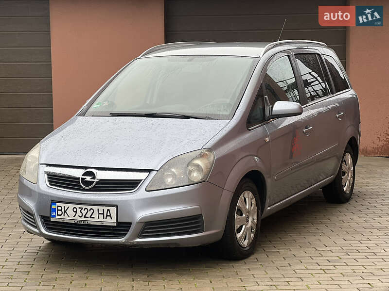 Мінівен Opel Zafira 2006 в Рівному