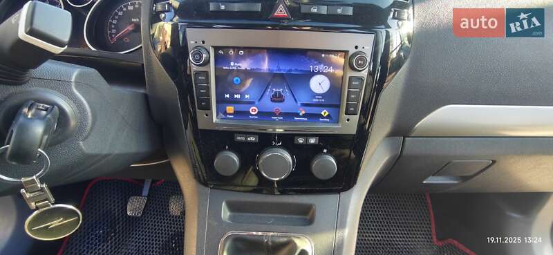 Минивэн Opel Zafira 2009 в Киеве