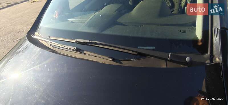 Минивэн Opel Zafira 2009 в Киеве