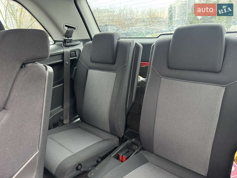 Минивэн Opel Zafira 2011 в Львове фото 40 Минивэн Opel Zafira 2011 в Львове
