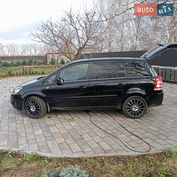 Мінівен Opel Zafira 2010 в Борисполі