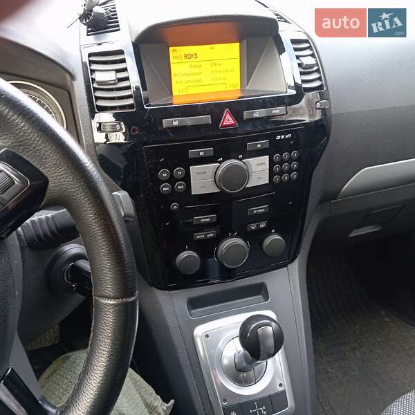Мінівен Opel Zafira 2010 в Борисполі