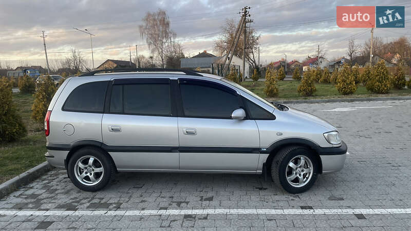Мінівен Opel Zafira 2003 в Мостиській