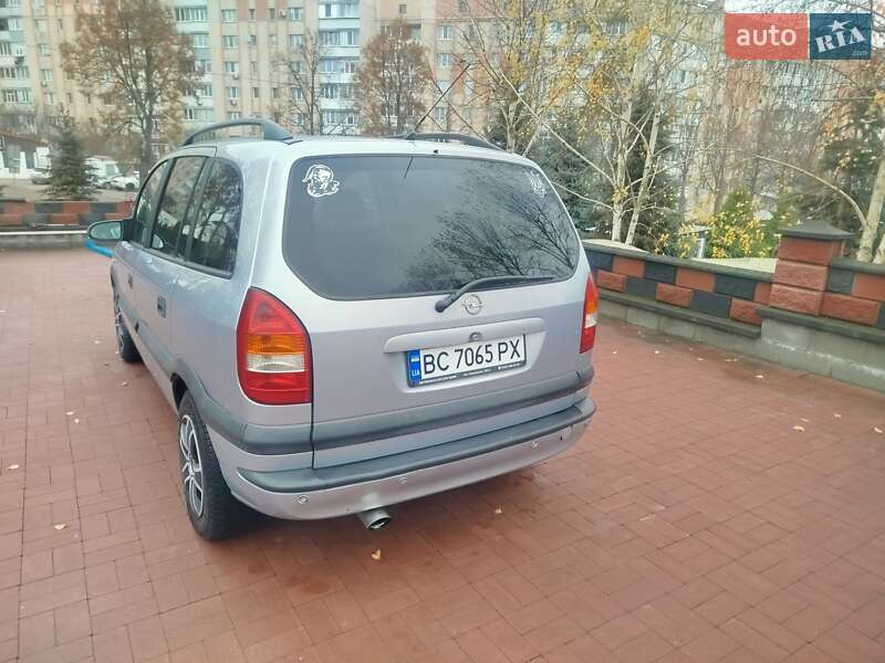Мінівен Opel Zafira 2001 в Рівному