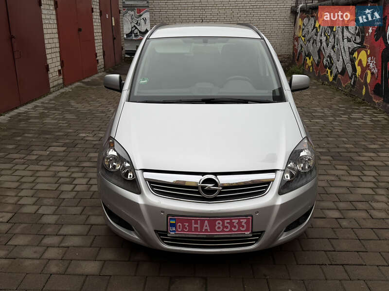 Минивэн Opel Zafira 2014 в Луцке