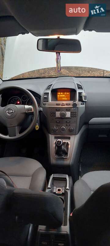 Минивэн Opel Zafira 2006 в Звягеле