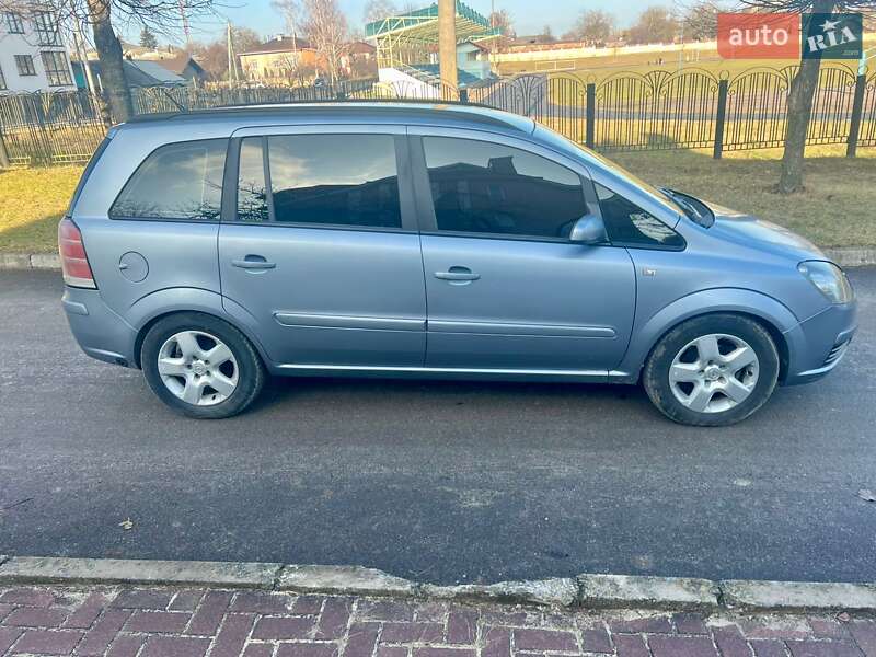 Мінівен Opel Zafira 2007 в Рівному