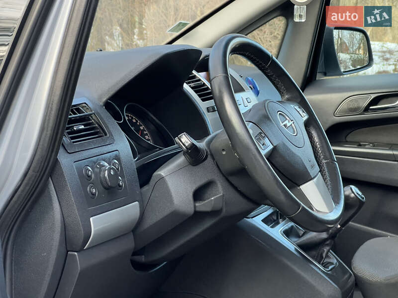 Минивэн Opel Zafira 2009 в Трускавце фото 30 Минивэн Opel Zafira 2009 в Трускавце