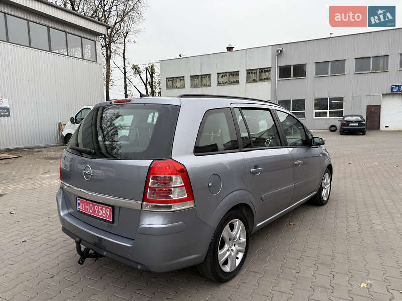 Минивэн Opel Zafira 2009 в Виннице