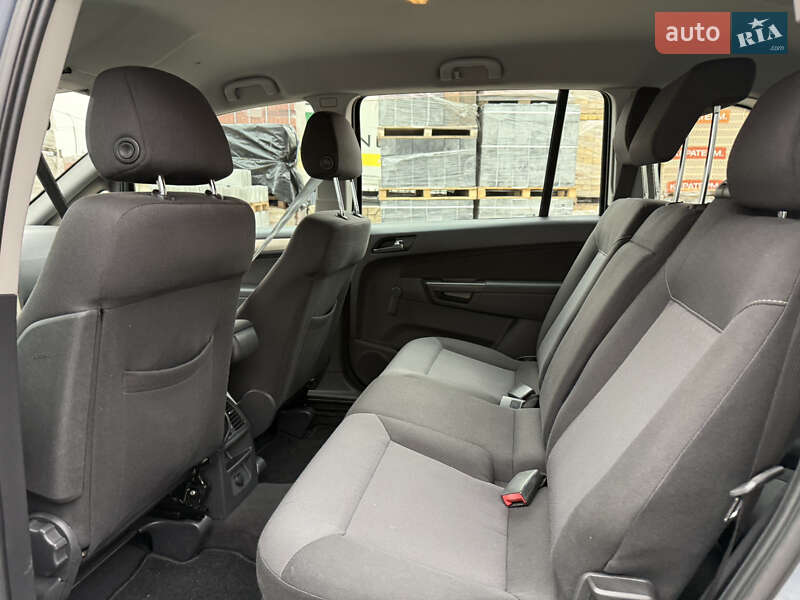 Минивэн Opel Zafira 2009 в Виннице