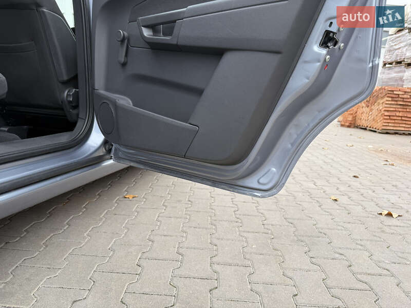 Минивэн Opel Zafira 2009 в Виннице