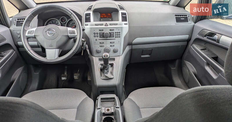 Минивэн Opel Zafira 2014 в Луцке