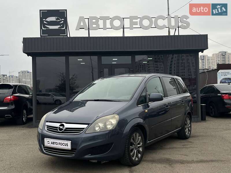 Мінівен Opel Zafira 2010 в Києві