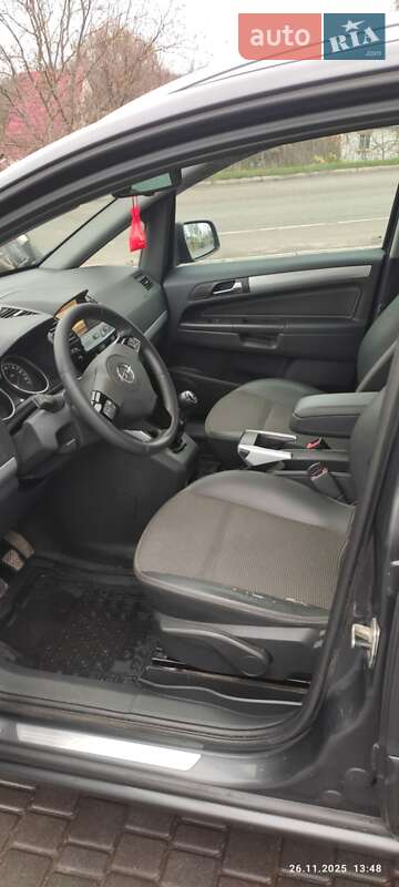 Минивэн Opel Zafira 2011 в Фастове