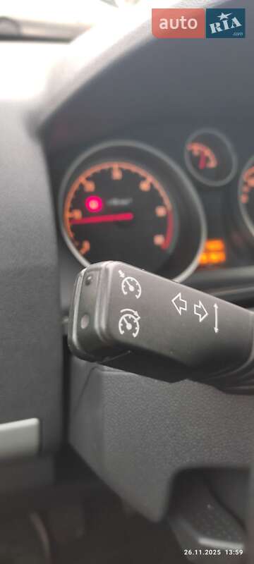 Минивэн Opel Zafira 2011 в Фастове