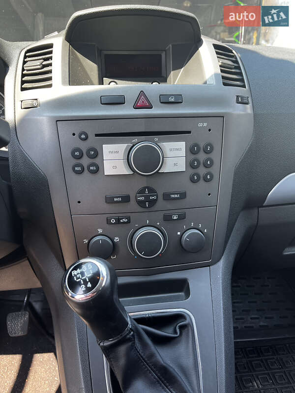 Мінівен Opel Zafira 2006 в Чернігові фото 16 Мінівен Opel Zafira 2006 в Чернігові