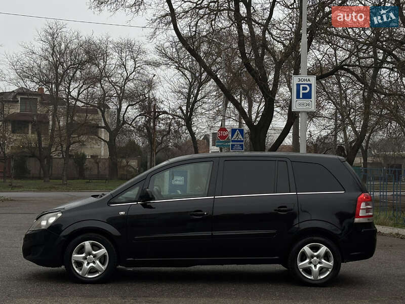 Минивэн Opel Zafira 2011 в Николаеве