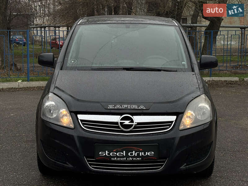 Минивэн Opel Zafira 2011 в Николаеве