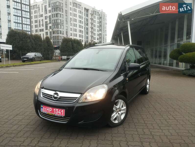 Opel Zafira 2011