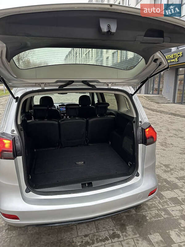 Мінівен Opel Zafira 2013 в Львові