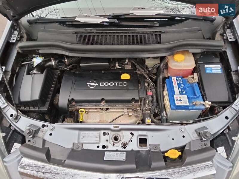 Минивэн Opel Zafira 2006 в Немирове фото 4 Минивэн Opel Zafira 2006 в Немирове