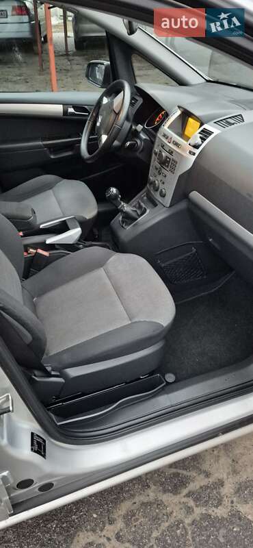 Минивэн Opel Zafira 2009 в Черкассах фото 9 Минивэн Opel Zafira 2009 в Черкассах