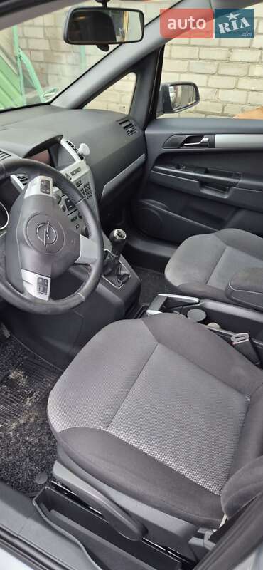 Минивэн Opel Zafira 2009 в Черкассах фото 2 Минивэн Opel Zafira 2009 в Черкассах