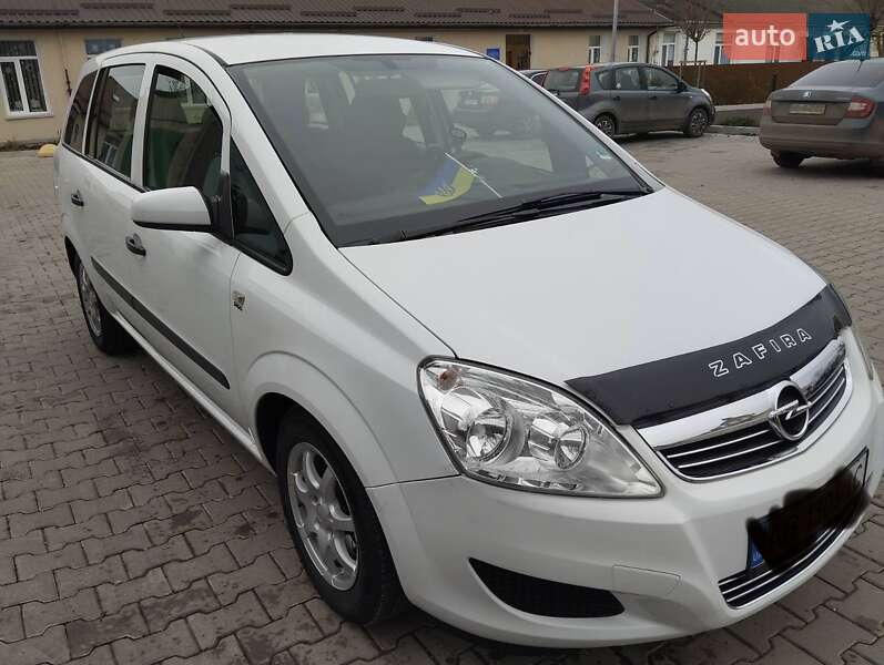 Минивэн Opel Zafira 2009 в Баре фото 5 Минивэн Opel Zafira 2009 в Баре