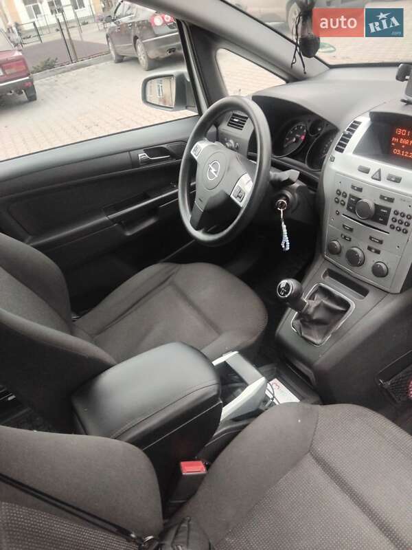 Минивэн Opel Zafira 2009 в Баре фото 8 Минивэн Opel Zafira 2009 в Баре