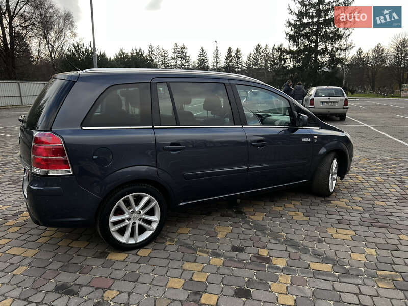 Минивэн Opel Zafira 2010 в Луцке фото 7 Минивэн Opel Zafira 2010 в Луцке