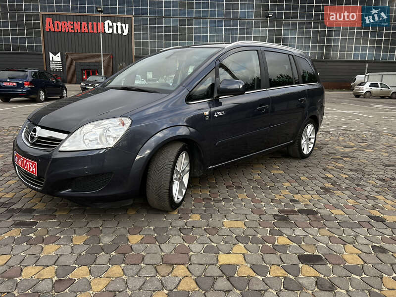 Минивэн Opel Zafira 2010 в Луцке фото 3 Минивэн Opel Zafira 2010 в Луцке