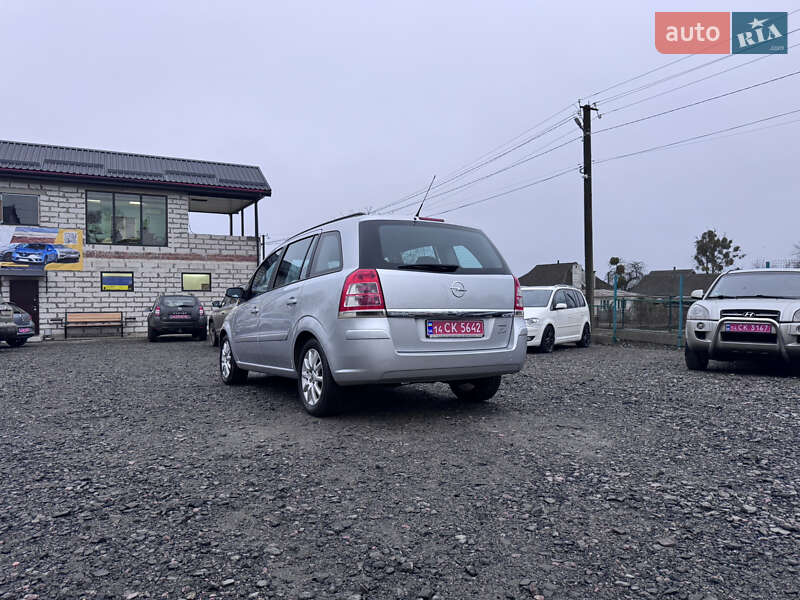 Мінівен Opel Zafira 2010 в Звенигородці