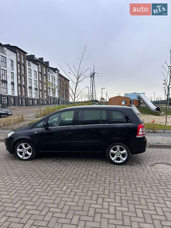 Минивэн Opel Zafira 2010 в Луцке фото 10 Минивэн Opel Zafira 2010 в Луцке