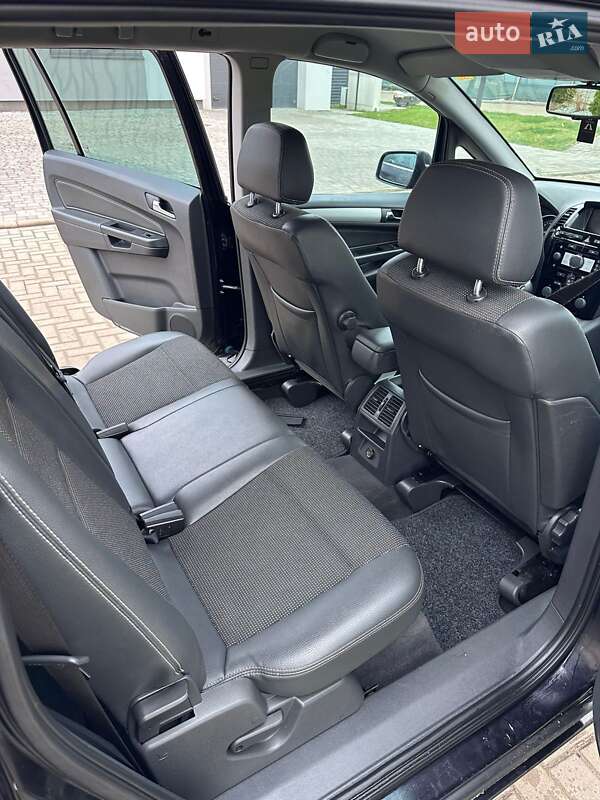 Минивэн Opel Zafira 2010 в Луцке фото 24 Минивэн Opel Zafira 2010 в Луцке
