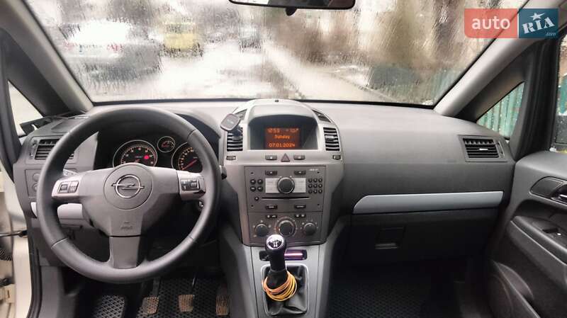 Минивэн Opel Zafira 2007 в Ивано-Франковске фото 10 Минивэн Opel Zafira 2007 в Ивано-Франковске