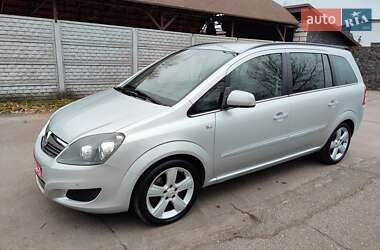 Минивэн Opel Zafira 2011 в Черкассах