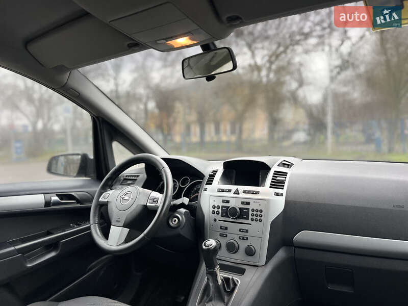 Минивэн Opel Zafira 2009 в Николаеве фото 11 Минивэн Opel Zafira 2009 в Николаеве