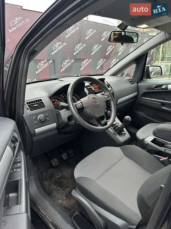 Мінівен Opel Zafira 2011 в Сумах