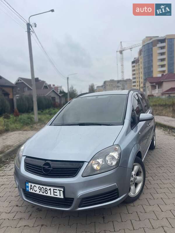 Opel Zafira 2005