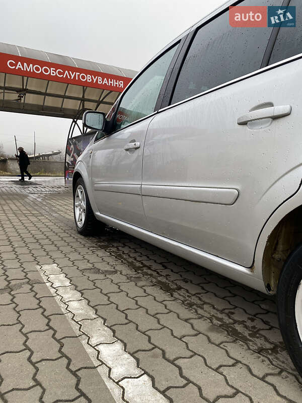 Минивэн Opel Zafira 2010 в Ужгороде фото 3 Минивэн Opel Zafira 2010 в Ужгороде